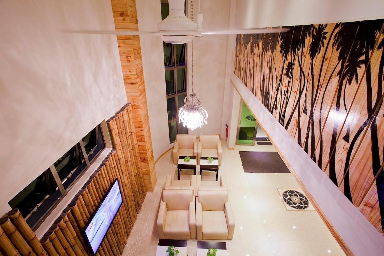 Kaani Beach Hotel At остров Маафуши Екстериор снимка